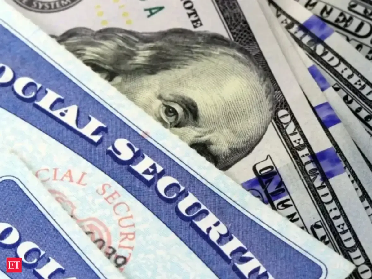 2032 Social Security cuts: Social Security gets a 3.6% raise in 2027 ...