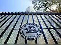 Why RBI is draining excess liquidity but also injecting funds<br>