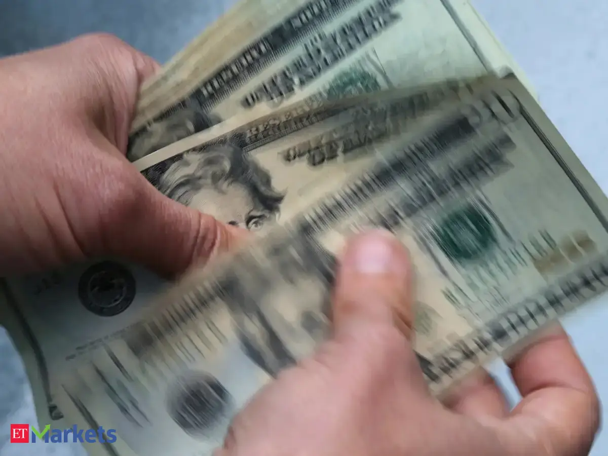 Dip in the dollar takes a breather with Fed in focus