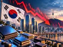 Global Market: South Korean shares fall over 1% as chip stocks retreat<br>