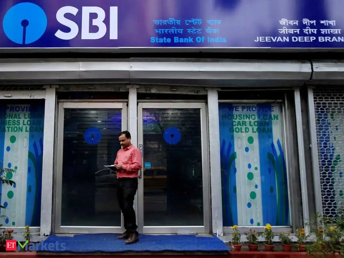 SBI weighs data leak impact, alerts cyber cover provider