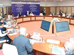 FSD C stresses on vigilance, reforms amid global uncertainty & AI boom​