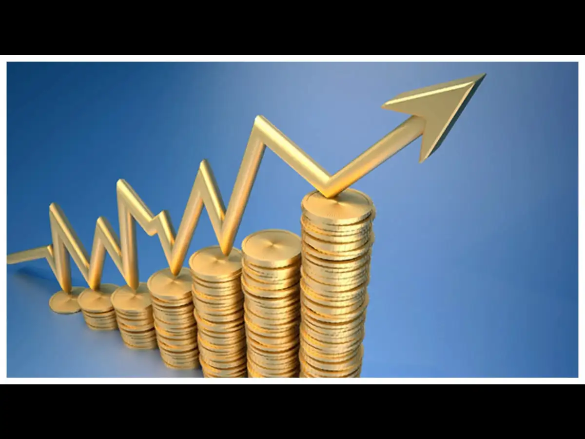 5 stocks with consistent score improvement and upside potential of up to 29% in 1 year, according to analy