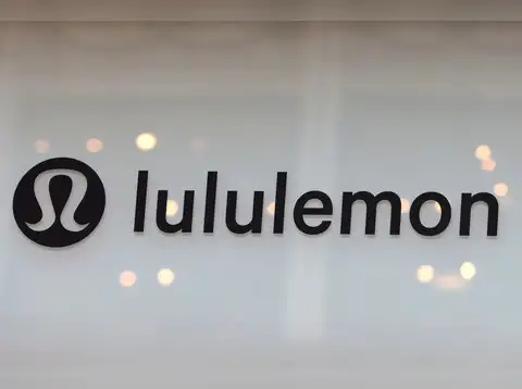 Lululemon Athletica (LULU)