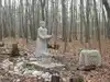 In 1942, Wisconsin furniture worker James Tellen began making concrete figures; over 15 years, he created more than 30 historical, religious and mythical sculptures in his family&rsquo;s woods