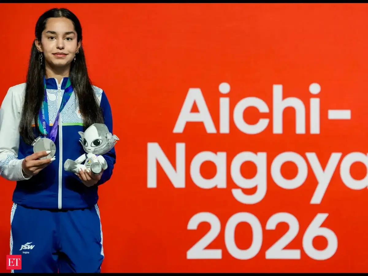 She's 18, has a Harvard seat waiting and just stunned a squash legend. Meet Anahat Singh