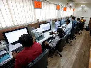 MSME business confidence improves despite rising input costs, manufacturing sentiment strongest: SIDBI<br>