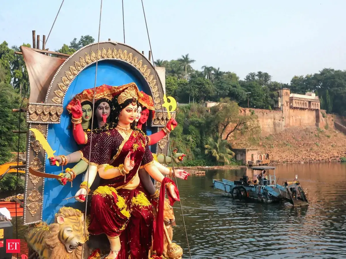 https://img.etimg.com/thumb/msid-135191562,width-1200,height-900,imgsize-330230,overlay-economictimes/articleshow.jpg