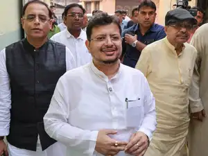 Row over TMC, its symbol: Supreme Court grants 20 days to rival ...