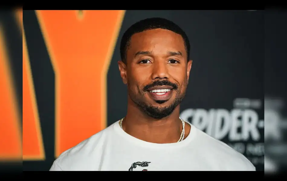 Michael B. Jordan's 11,600 square feet Encino modern farmhouse in Los ...