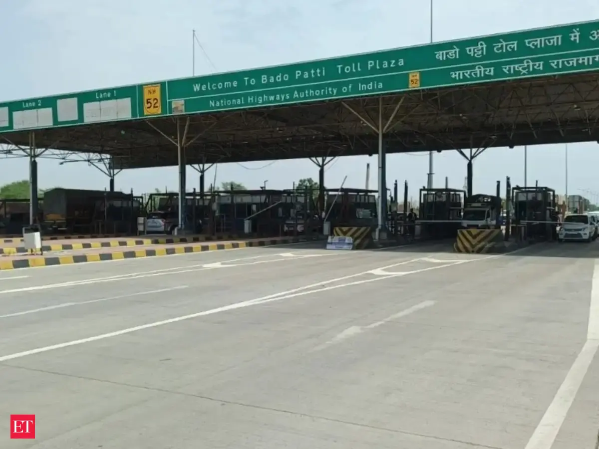 National Highway toll rules: Residents living close to a toll plaza can get a new annual concessional pass; check eligibility, rural and urban rates, and how much commuters can save