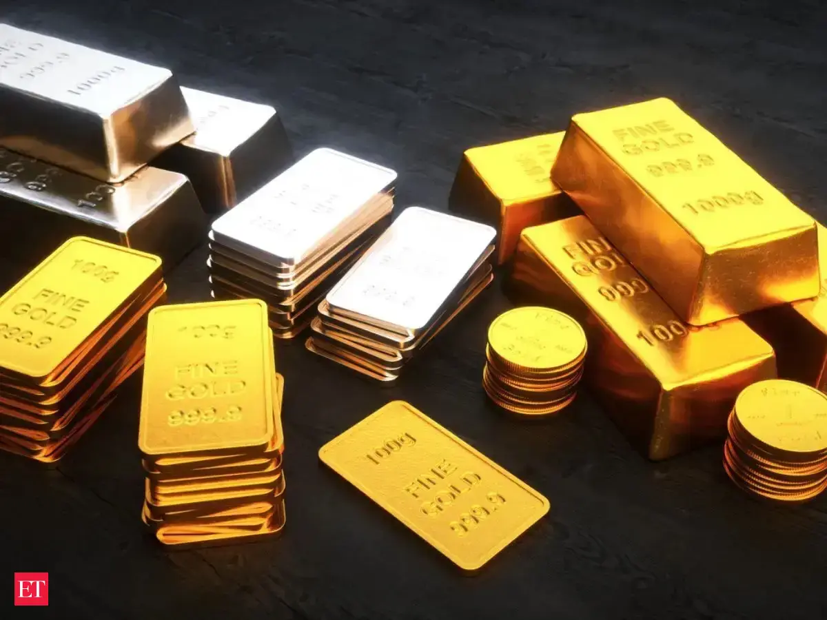 Gold and silver are 'crashing': Could a December rate hike push prices into a tailspin?