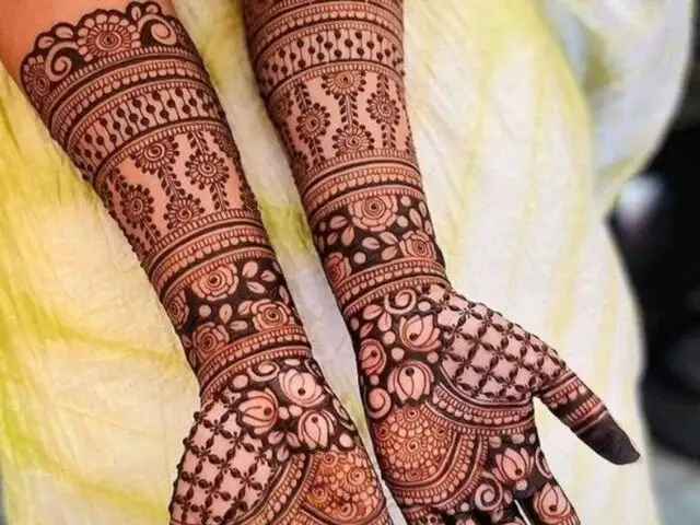 Karwa Chauth 2026: 8 Jewellery-Style Mehndi Designs That Turn Your ...