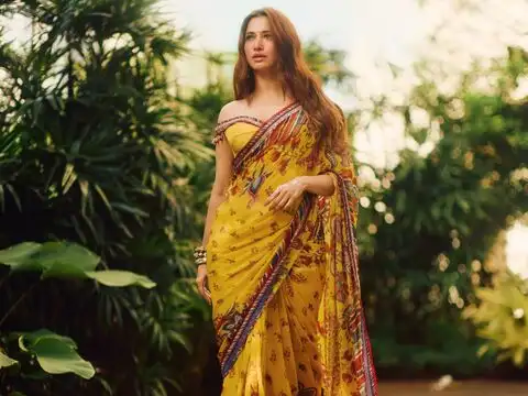 Tamannaah Bhatia's mustard yellow printed saree