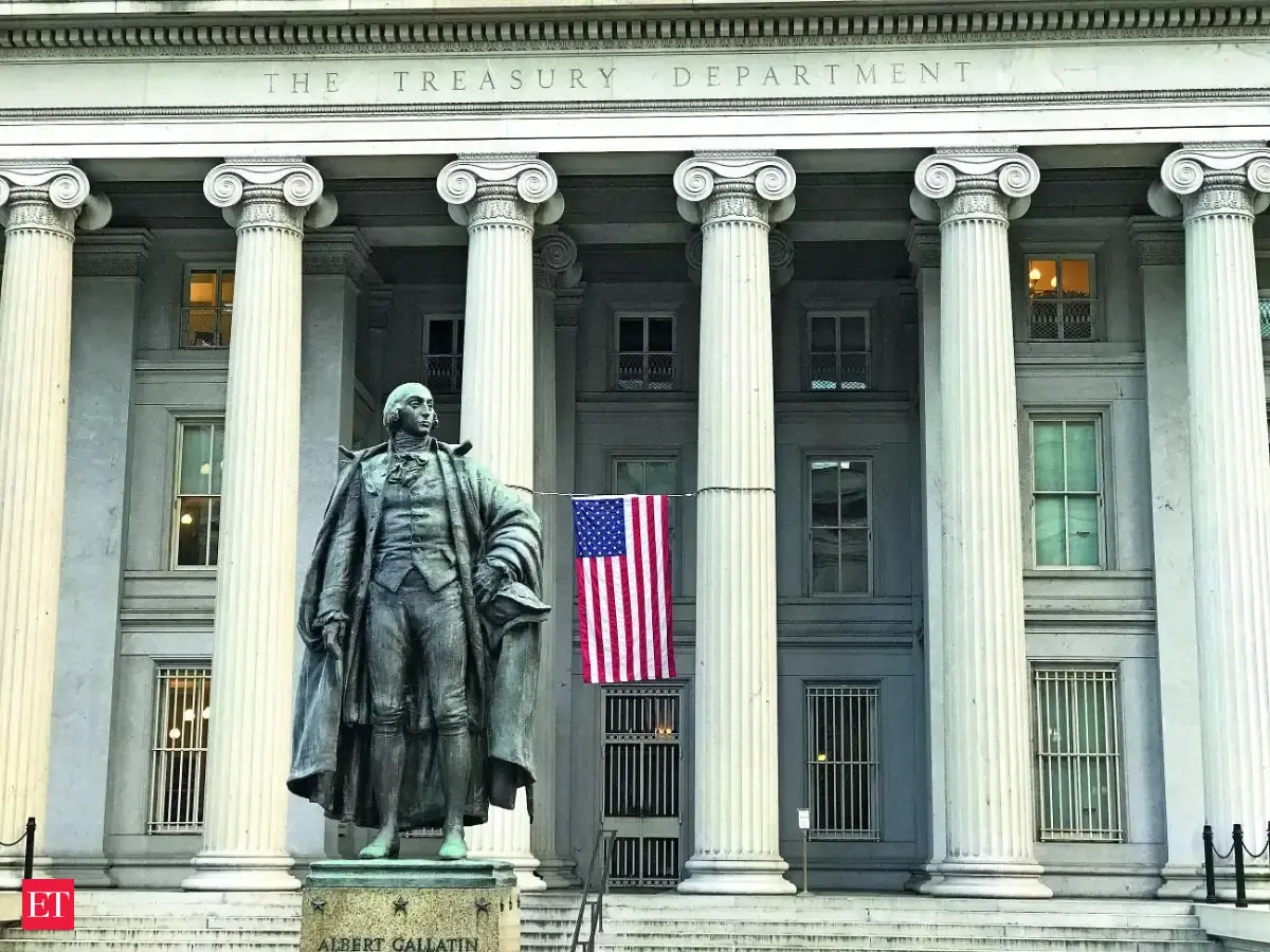 US Treasury yields inch higher as investors await Fed decision