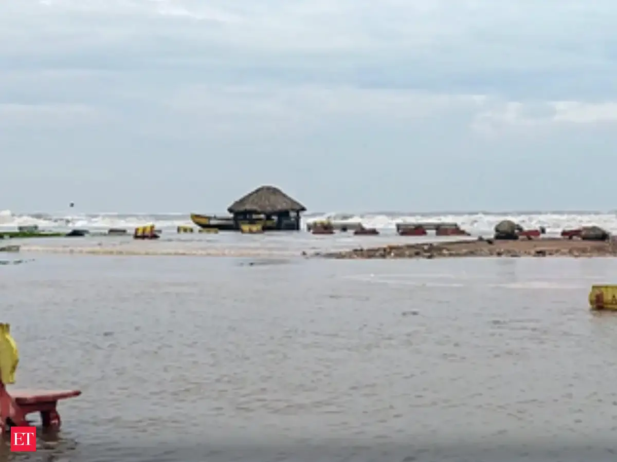 Ministry of Civil Aviation reviews Cyclone 'Arnab' situation, operational readiness