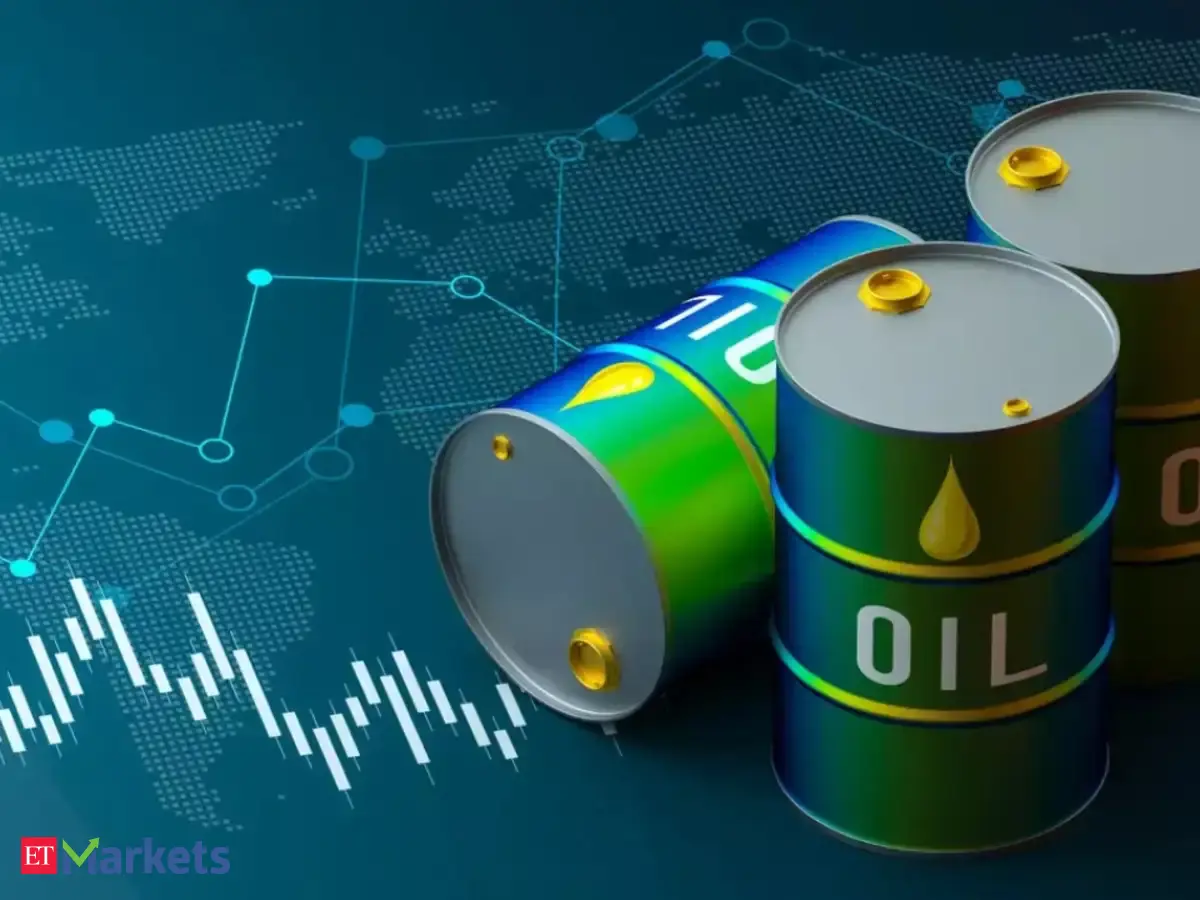 US oil prices fall as investors gauge risks to Mideast supply