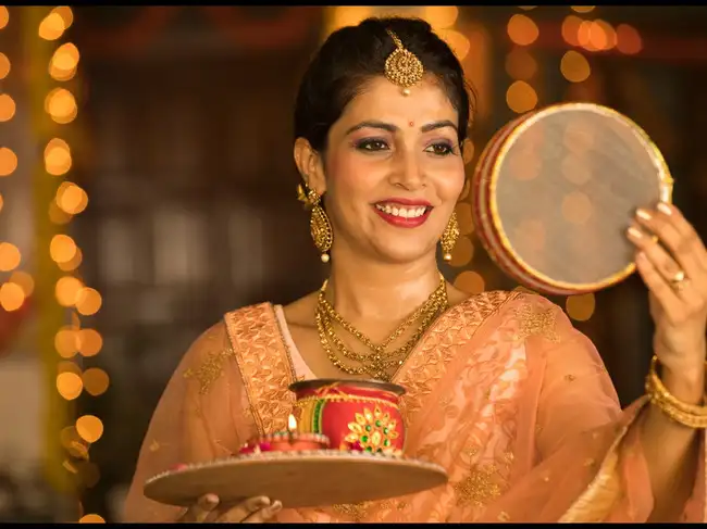 karwa chauth moonrise time: Karwa Chauth 2026 Moonrise Time Today ...