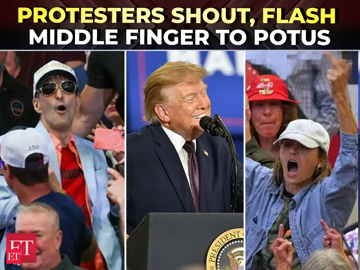 'They’re sick, weak people': Trump rips into hecklers after repeated ...