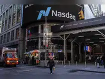 Nasdaq futures tumble over 2% as Amazon, Intel stoke AI spending concerns<br>