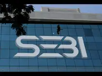 Sebi issues final order against Axis Capital, imposes regulatory censure; Axis Bank shares fall over 1%<br>