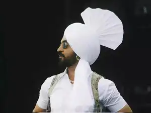 Diljit Dosanjh puts up grand show at Aura tour in Delhi, says 'don't teach Punjabis how to fight'