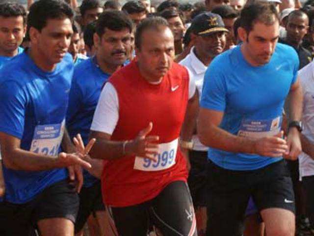 Anil Ambani participating in World 10K run