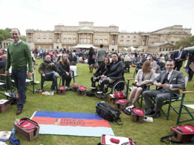A special picnic in the grounds of Buckingham Palace