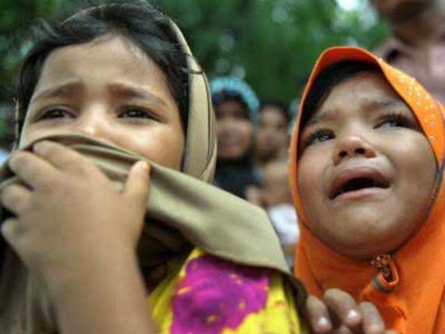 Rohingya refugees protest against religious riots