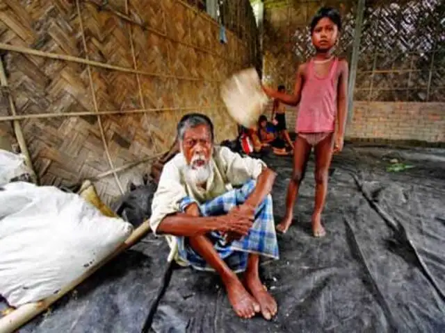 Assam violence: Army personnel move in position to get hold of rioters ...