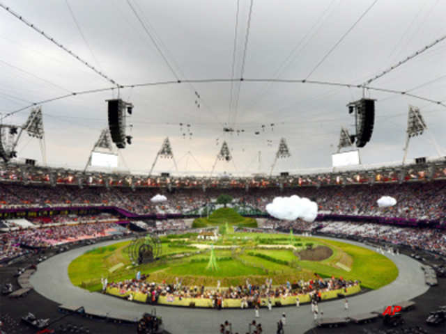 Olympic Stadium prepares for the Opening Ceremony