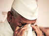 Is Anna Hazare's fast losing momentum?