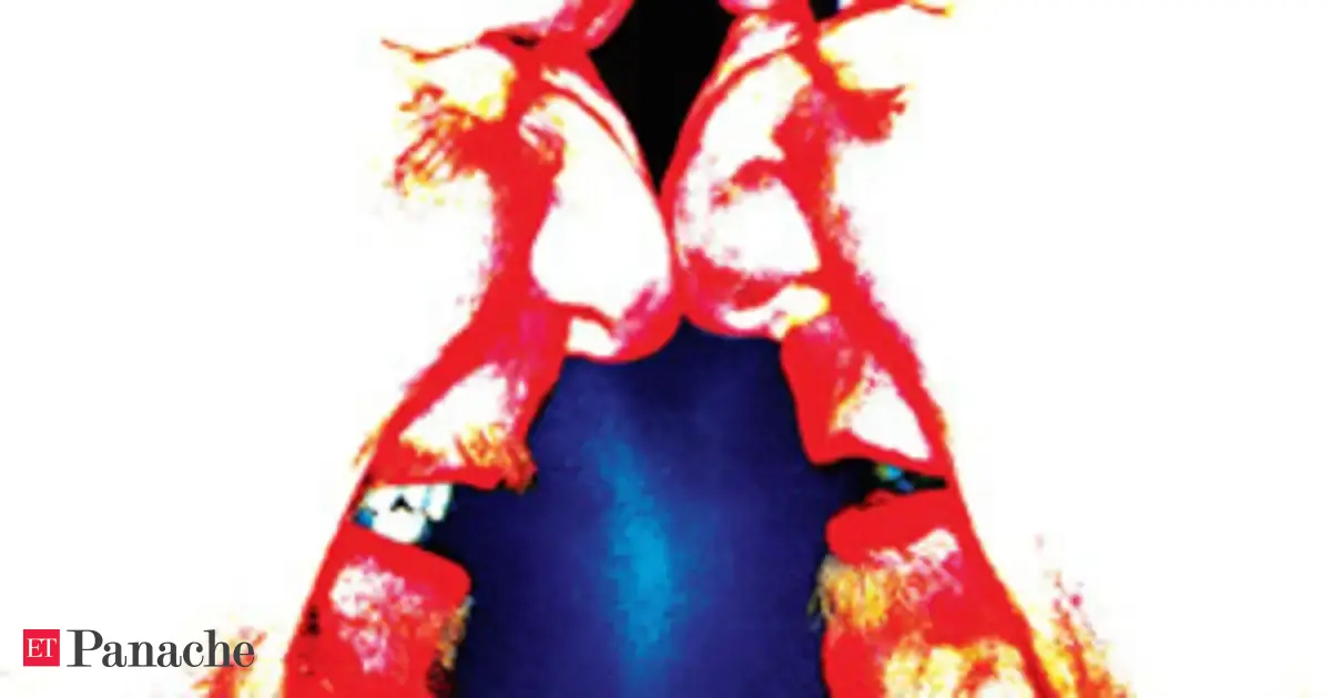 What advantages & challenges await the late movers media agencies like