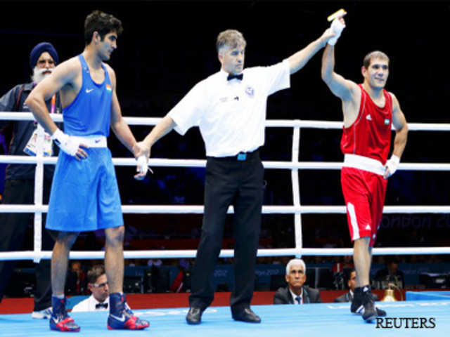 Abbos Atoev closed the deal in the third round