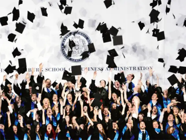 What Makes Media Agencies Attractive For New Graduates The