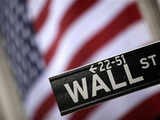 Wall Street slides on weak outlooks from DuPont, UTX