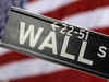 Wall Street slumps on weak outlooks from DuPont, UTX