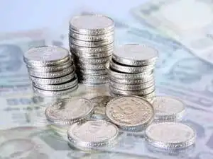 The deal assumes significance in the backdrop of growing apprehensions over a decline in the availability of assets eligible for securitisation after the banking regulator tightened norms for such deals in August. The deal assumes significance in the backdrop of growing apprehensions over a decline in the availability of assets eligible for securitisation after the banking regulator tightened norms for such deals in August.