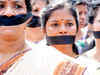 Sunday ET: Delhi gang rape: Metro dwellers cancel new year eve's revelry, hotels hit