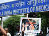 Delhi rape victim responding well to treatment: Doctors