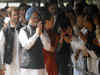 Congress keen to woo Bihar chief minister into its alliance, PM throws a secular garland at Nitish Kumar