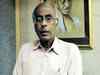 Renowned rationalist Dr Narendra Dabholkar shot dead in Pune