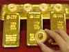 Gold prices dip; top commodity trading bets by experts