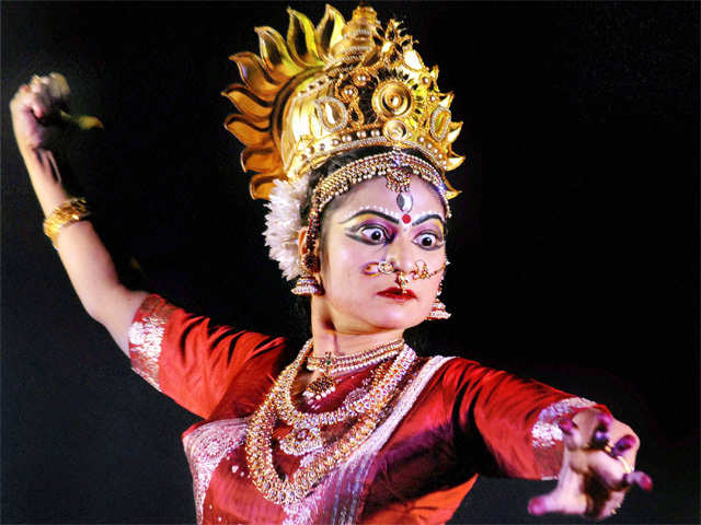 Bharatanatyam dancer Chandreyee Basu Thakur