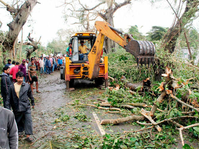 Villagers affected by cyclone return