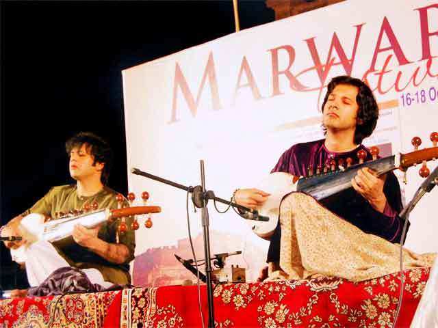 Amaan & Ayaan Ali Khan perform at Marwar Festival