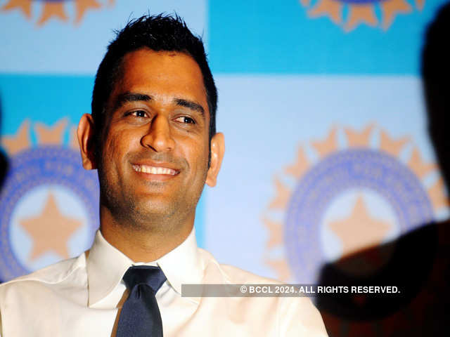 MS Dhoni wins LG's People's Choice Award