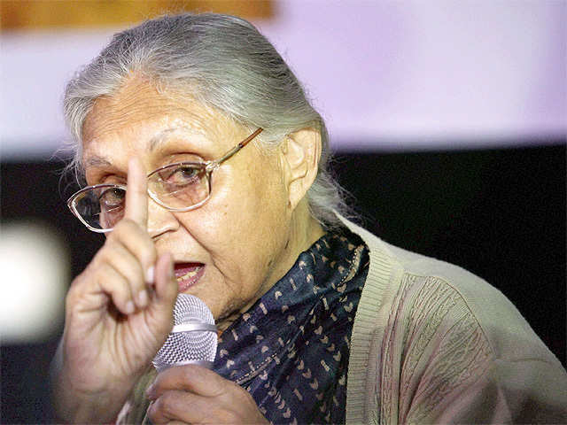 Sheila Dikshit at press conference