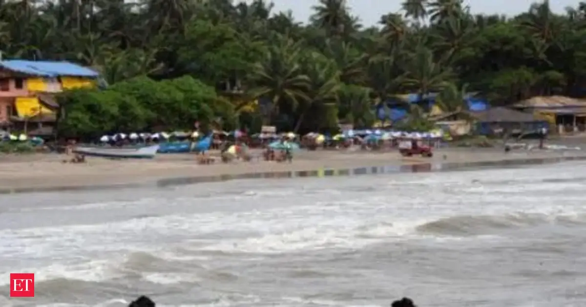 Mumbai agency to clean up Goa's beaches - The Economic Times
