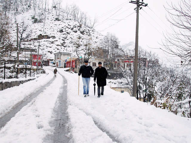 Widespread snowfall in North India